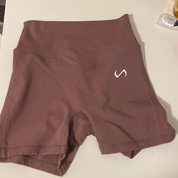TLF tempo high waisted shorts. - Picture 4 of 5